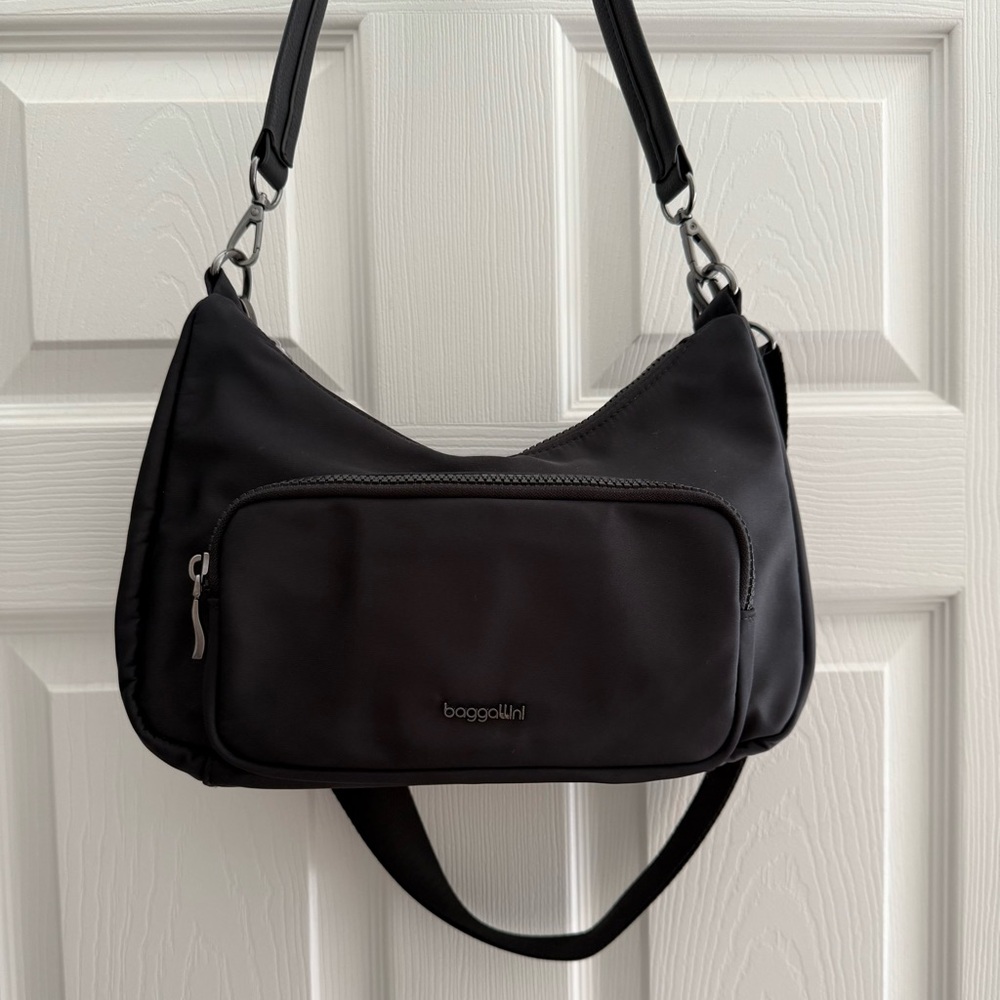 Baggallini Savannah Crossbody Bag